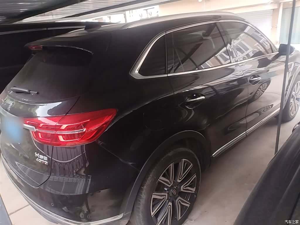 Hongqi HS5, 2023 7