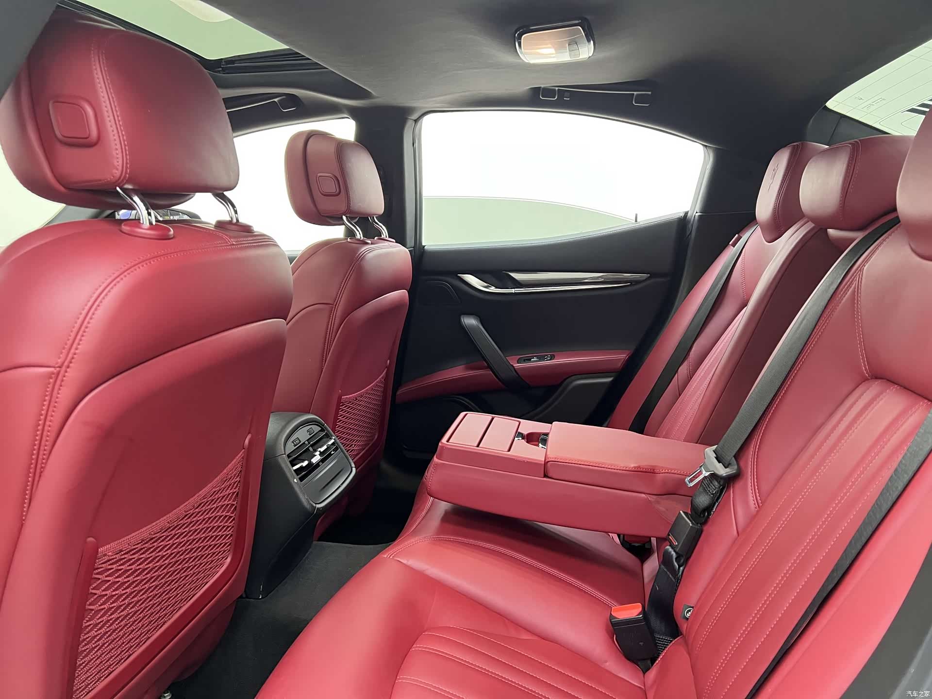 Maserati Ghibli, 2017 29