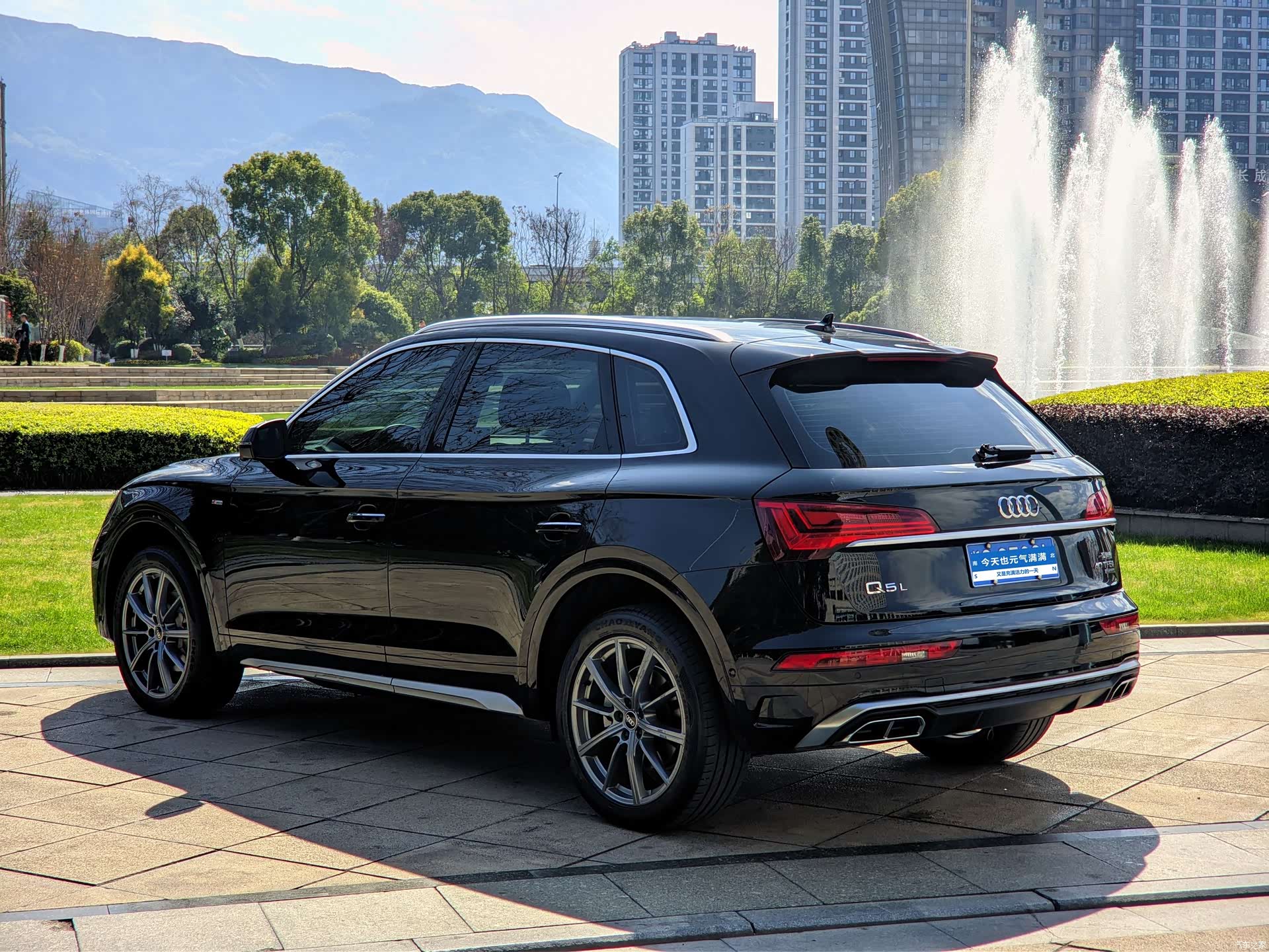 Audi Q5L, 2022 13