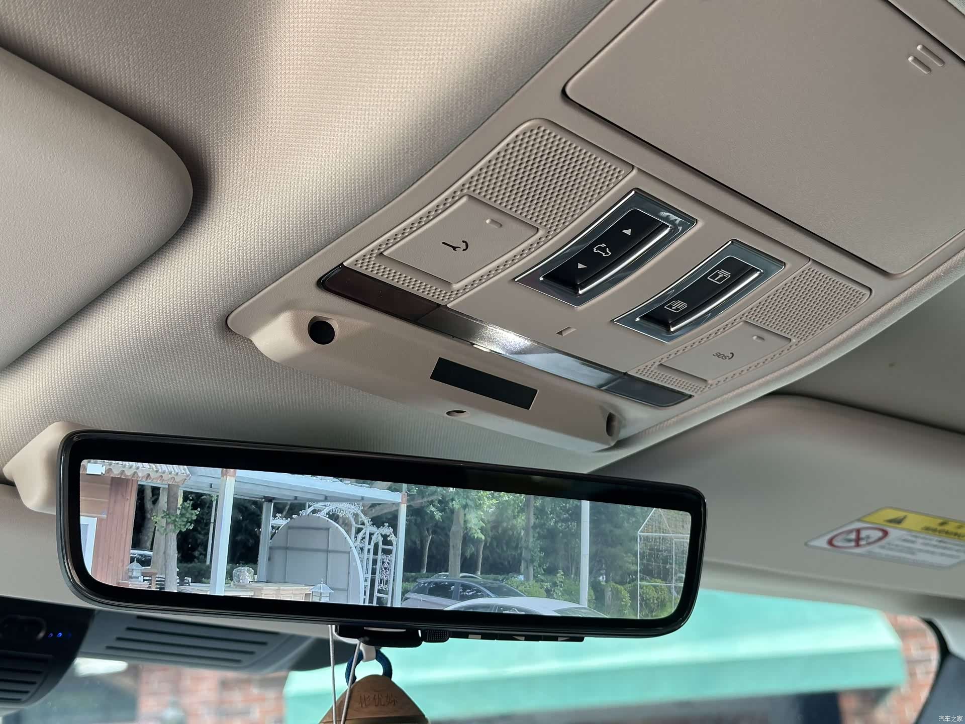Land Rover Defender, 2021 18
