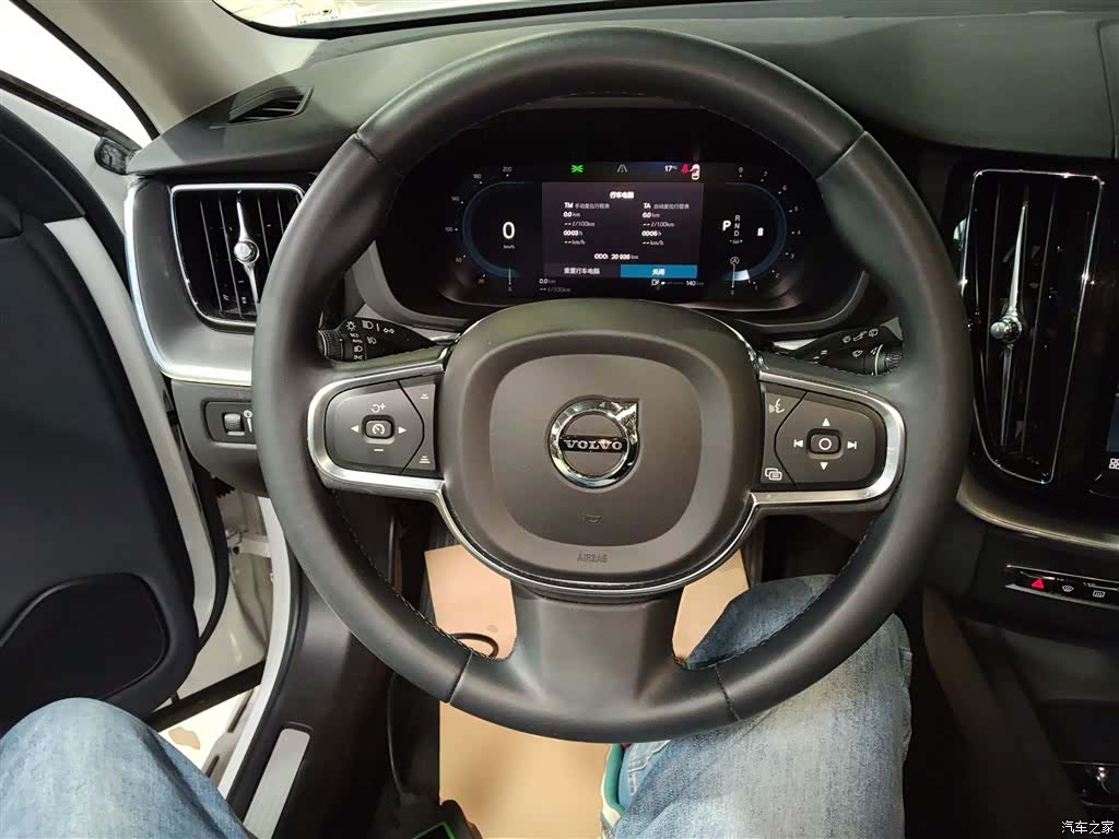 Volvo XC60, 2022 8