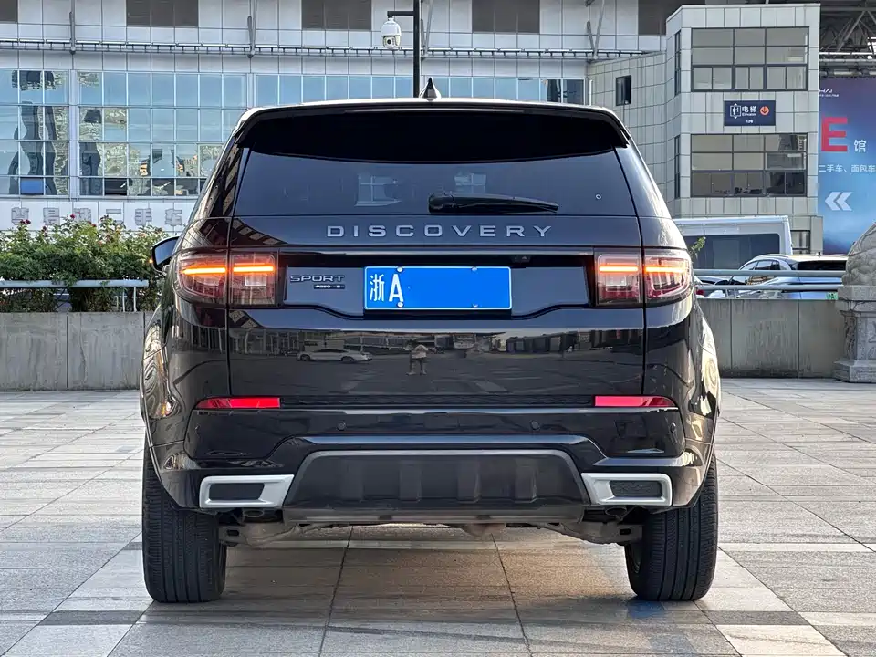 Land Rover Discover sports