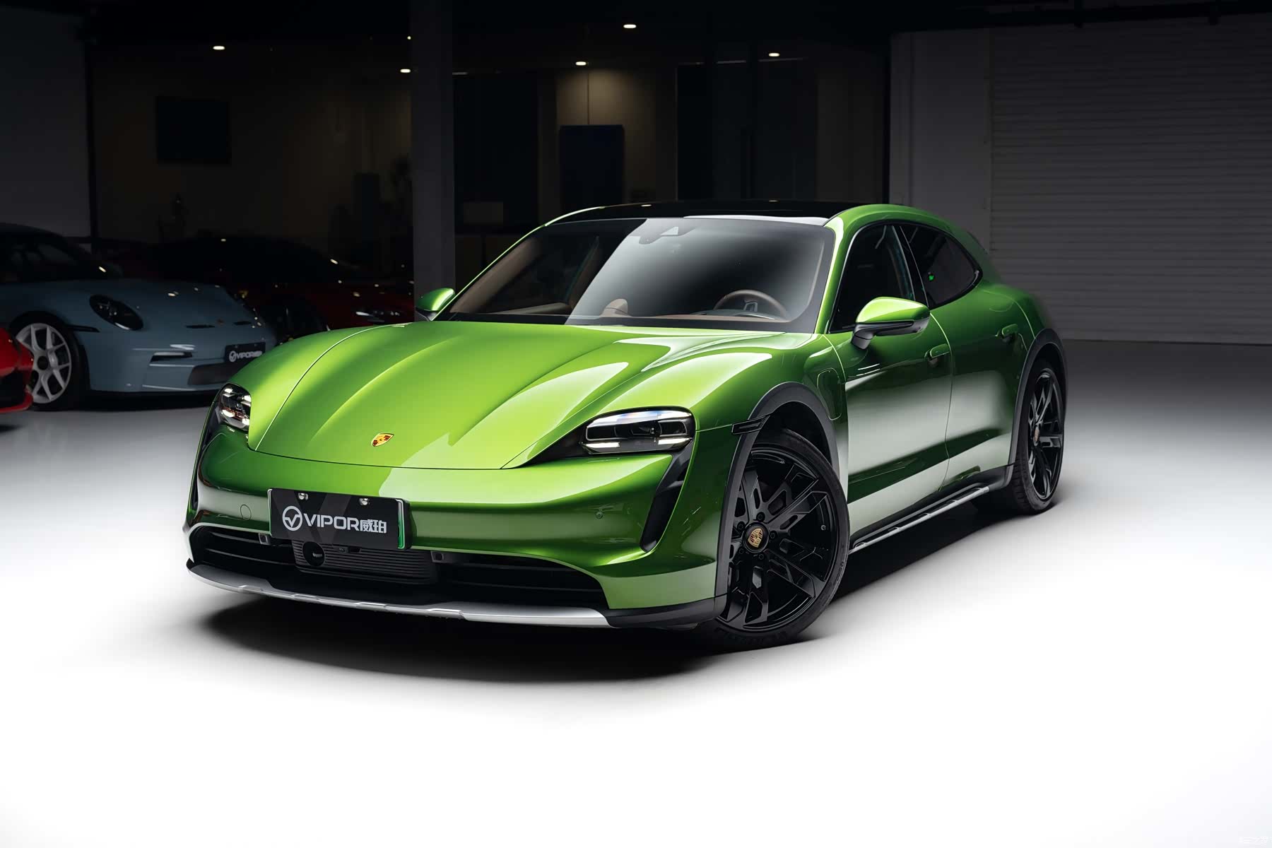 Porsche Taycan, 2023 1