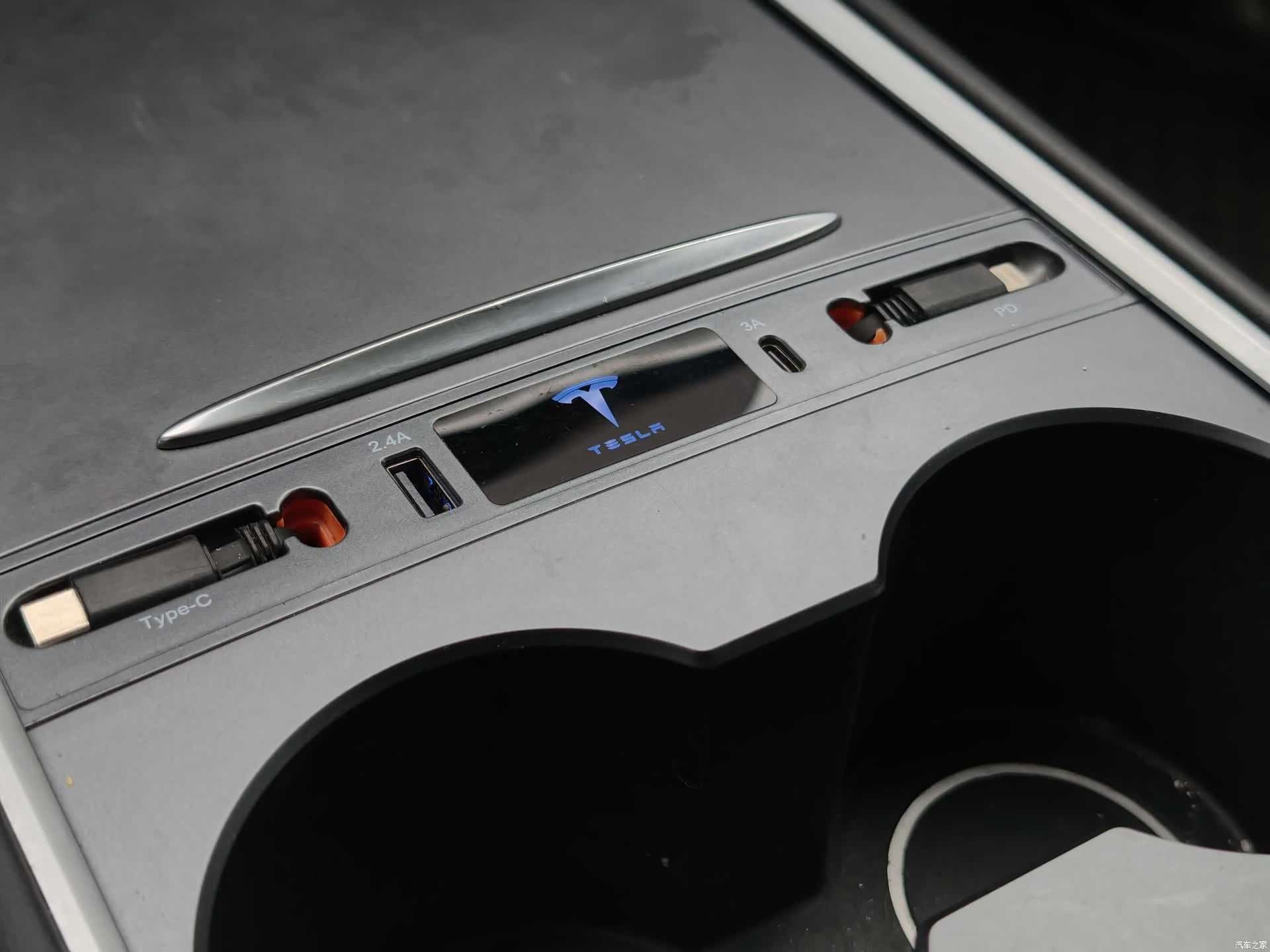 Tesla Model Y, 2023 15