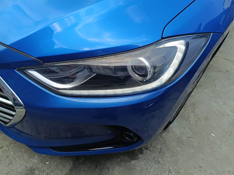 Hyundai Lead