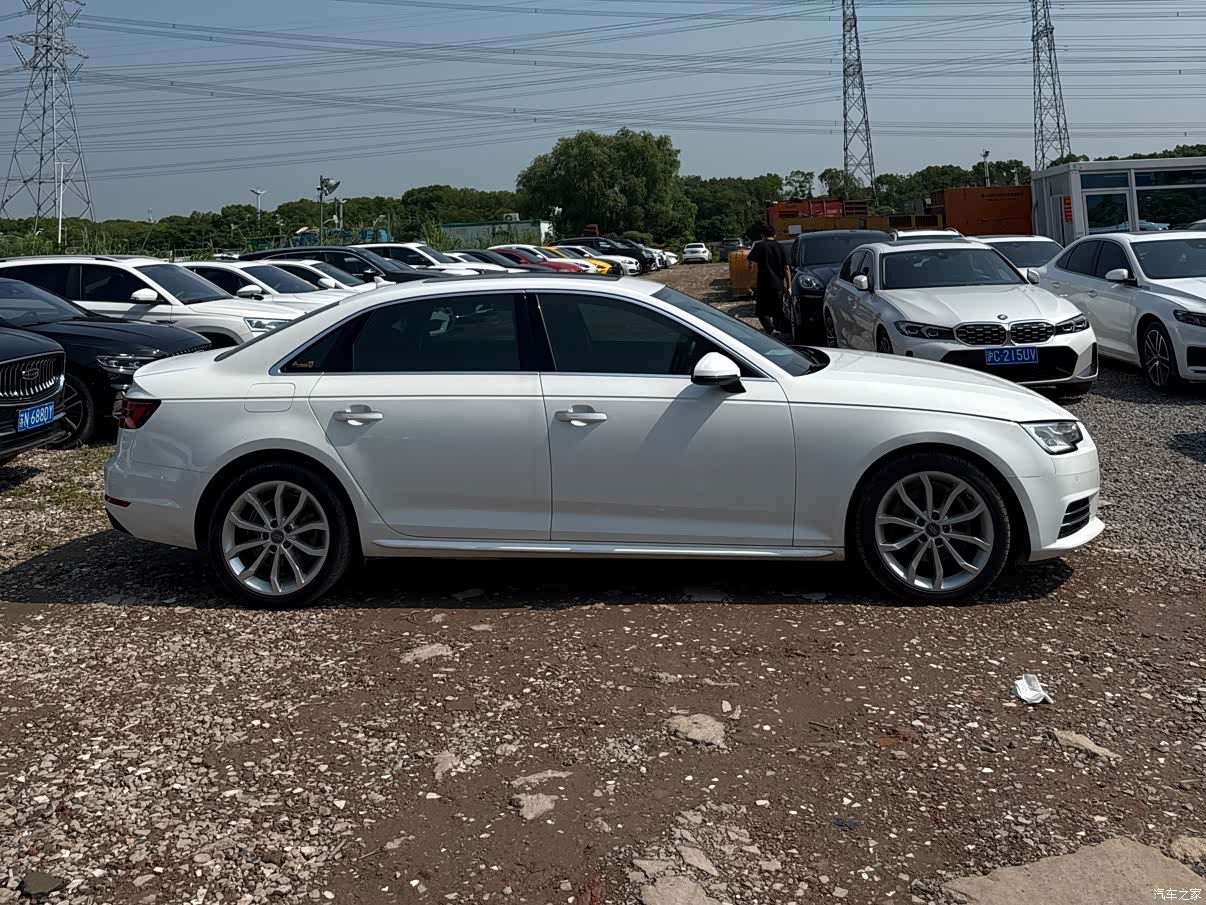 Audi A4L, 2017 3
