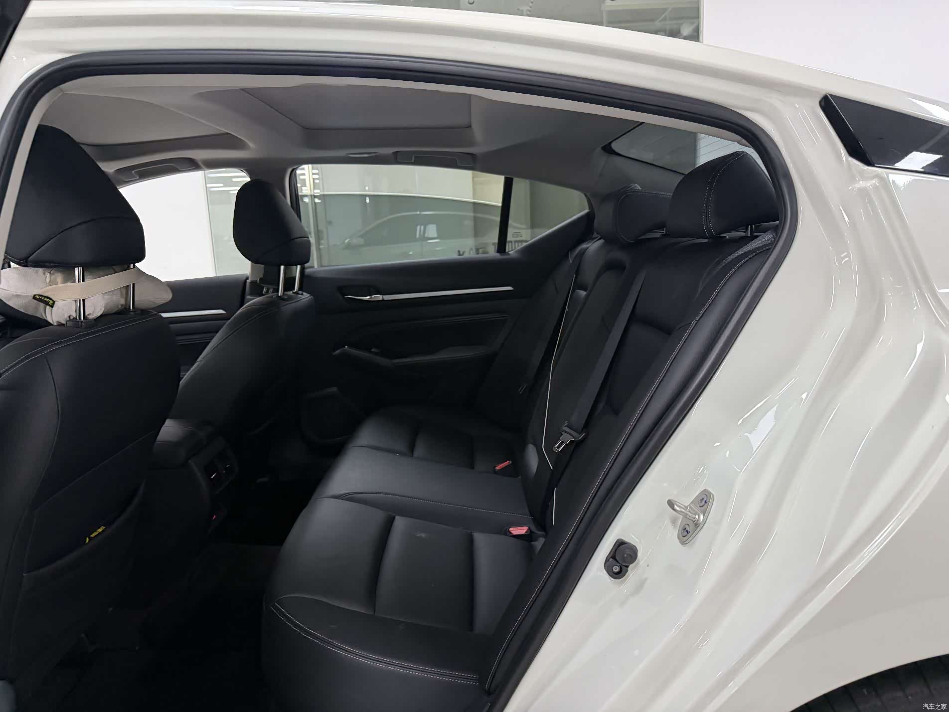Nissan Teana, 2022 13