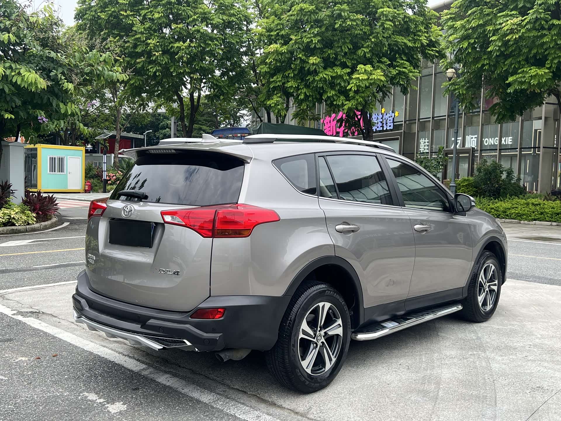 Toyota RAV4, 2015 4