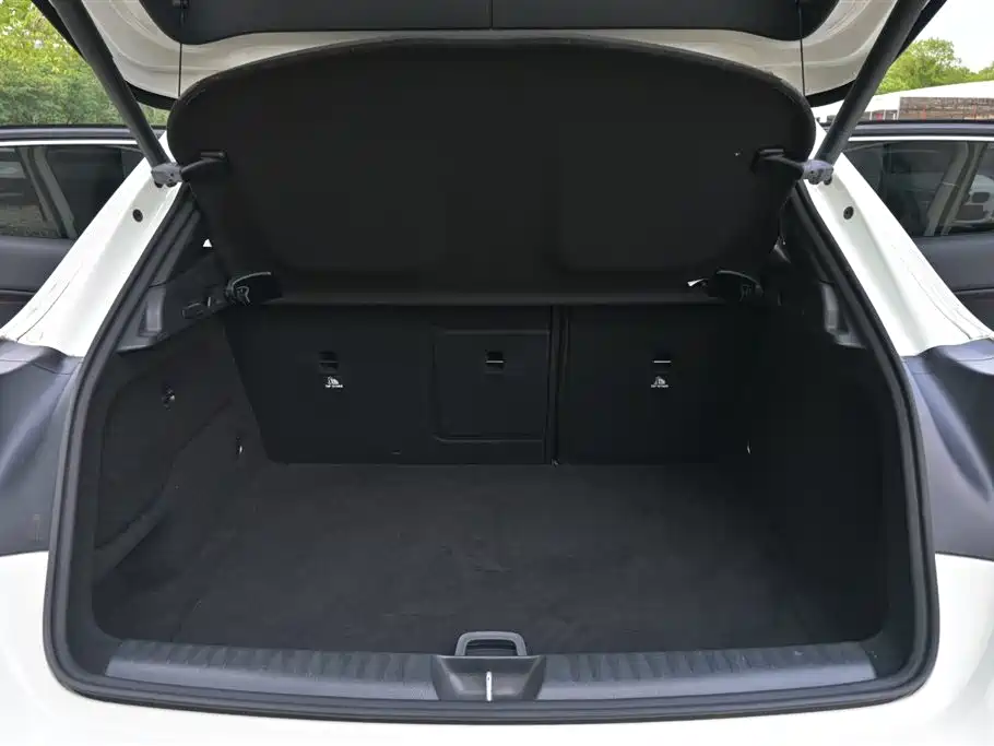 Mercedes-Benz GLA AMG