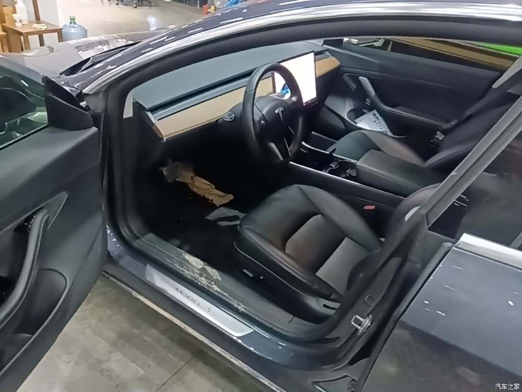 Tesla Model 3, 2020 16