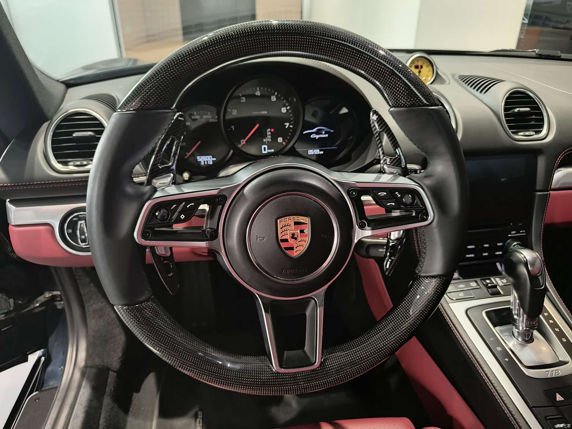 Porsche Cayman, 2017 10