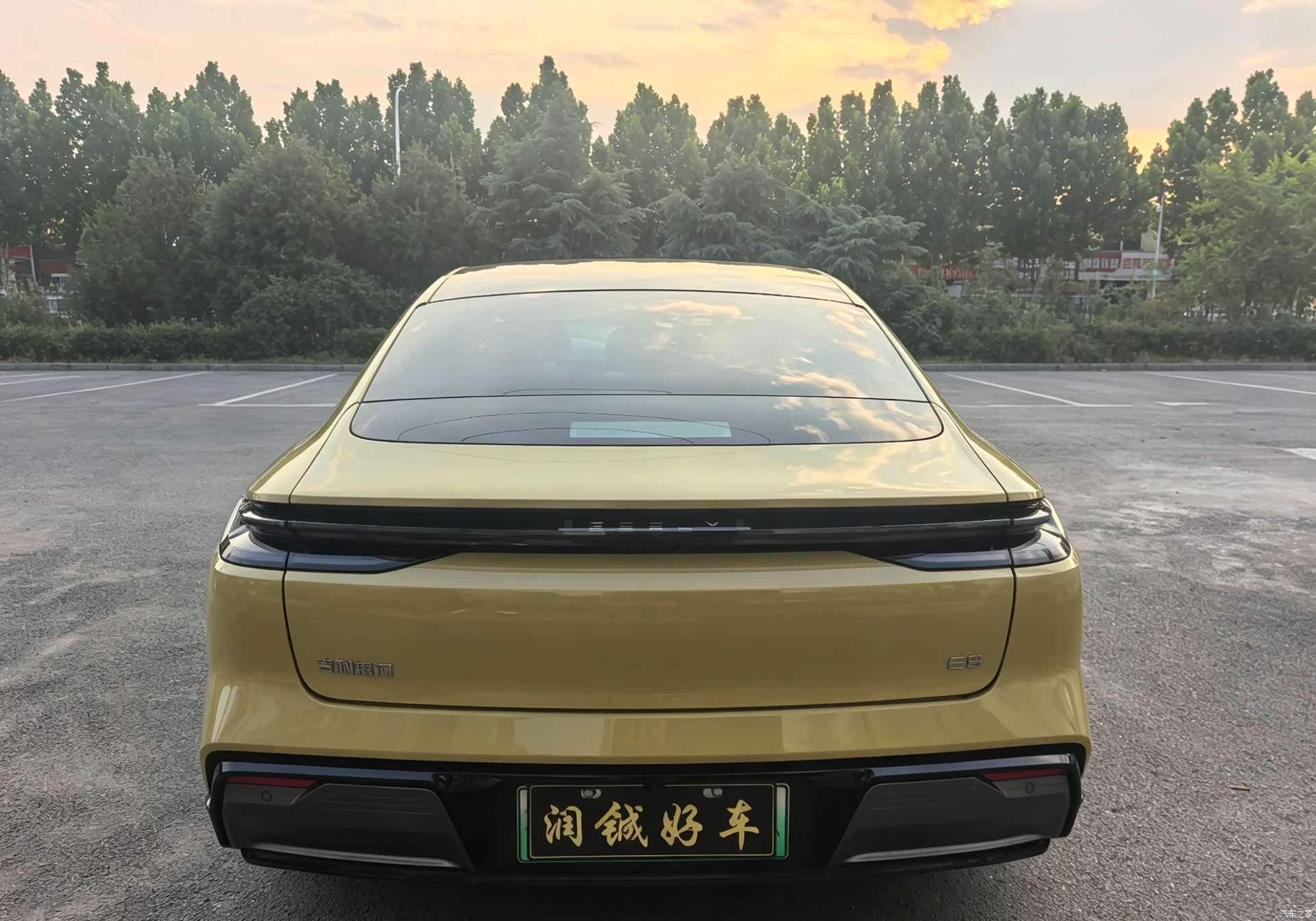 Geely E8, 2024 все фото