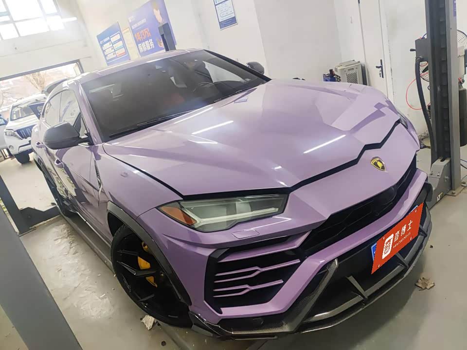 Lamborghini Urus