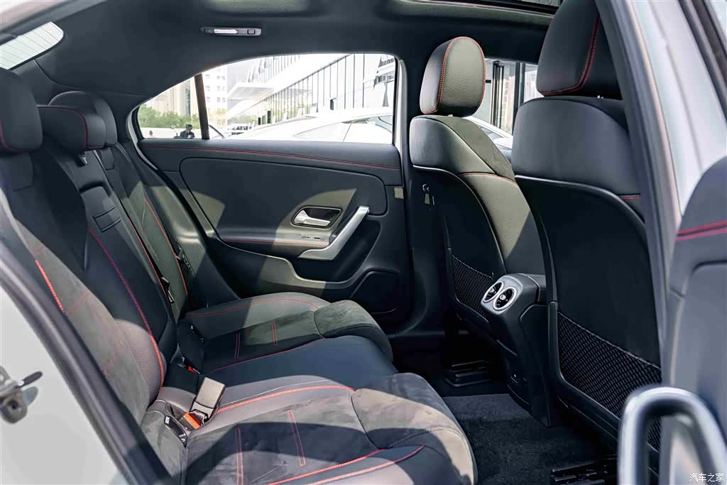 Mercedes-Benz A-Class, 2026 20