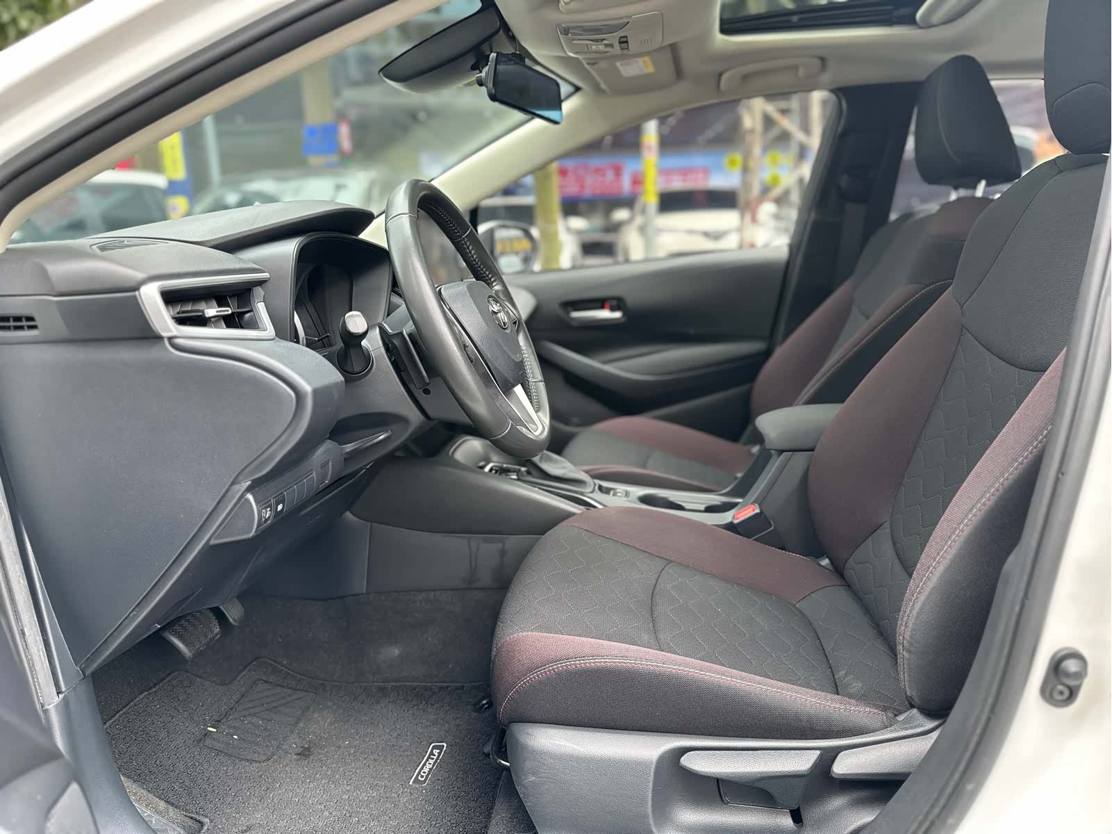 Toyota Corolla, 2020 все фото