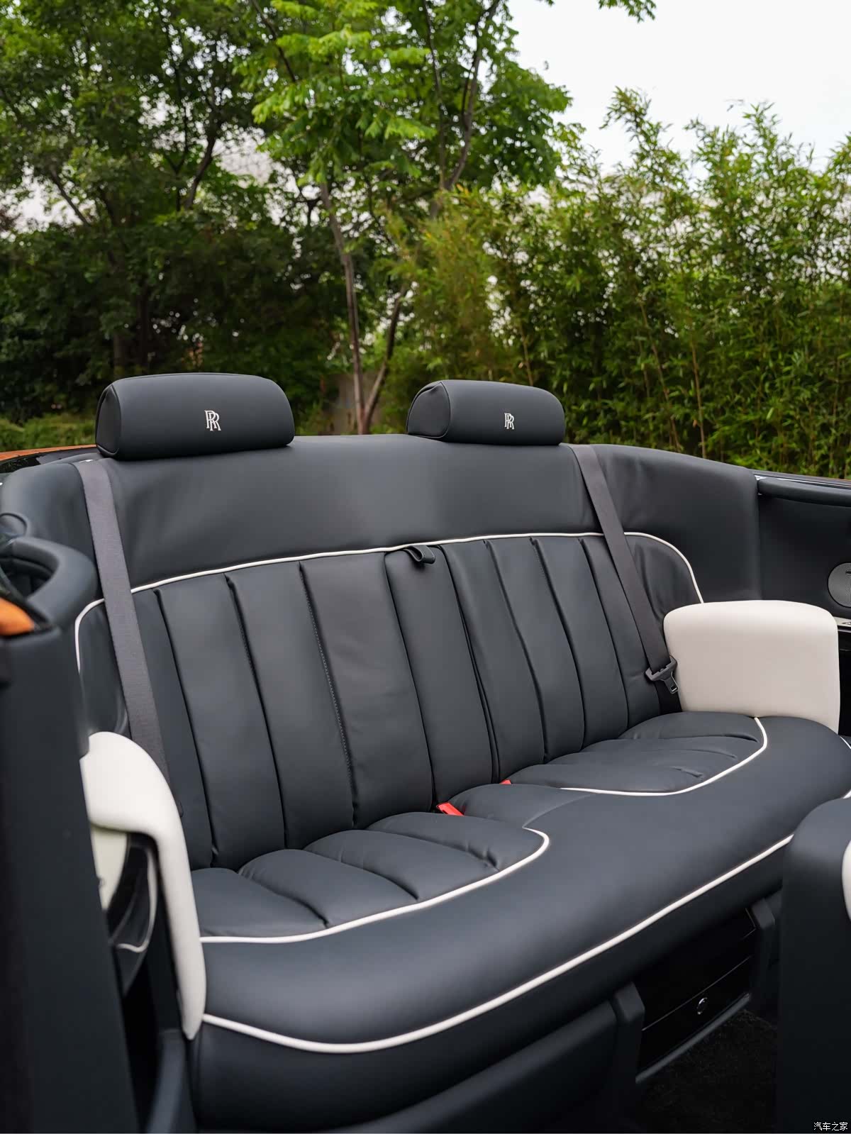 Rolls-Royce Phantom, 2008 19