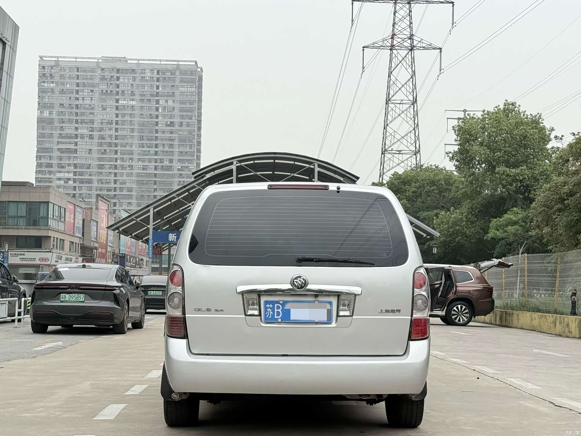 Buick GL8, 2013 6