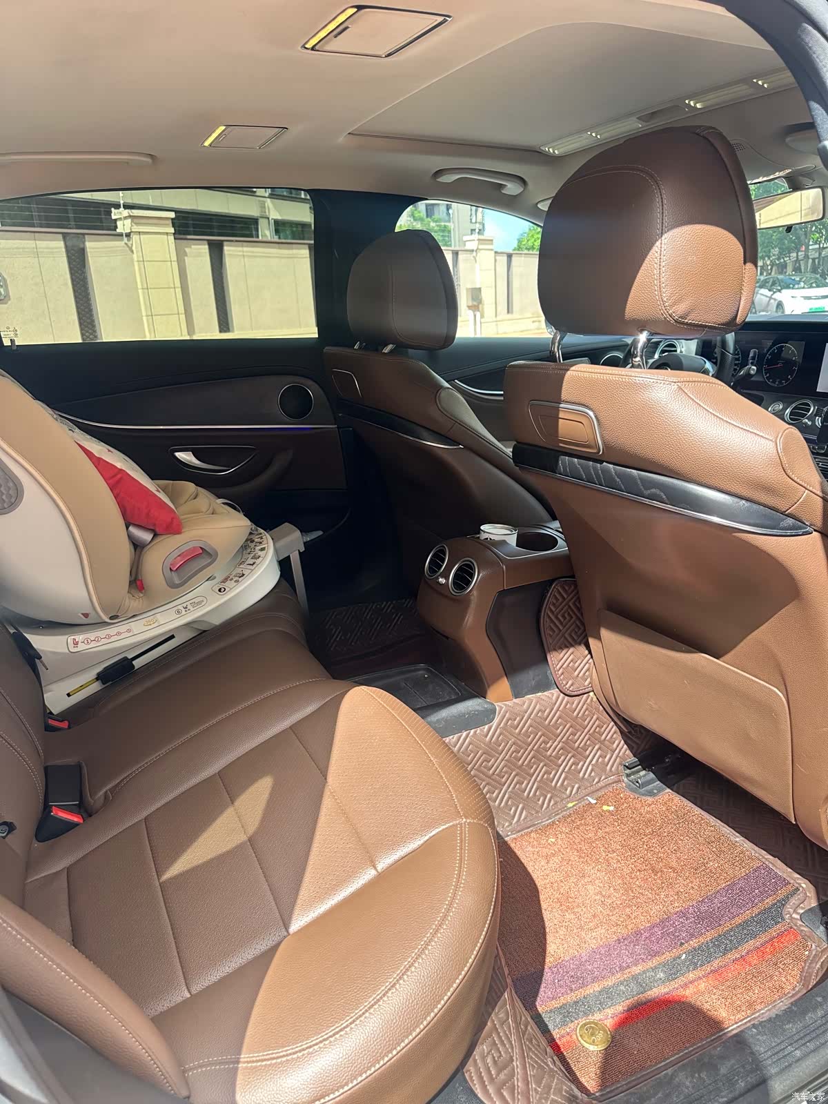 Mercedes-Benz E-Class, 2018 8