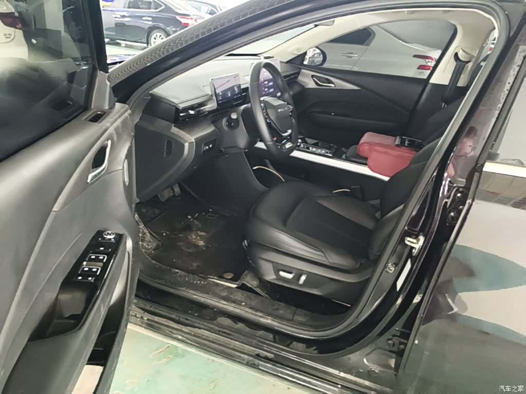 Wuling Starlight, 2024 16