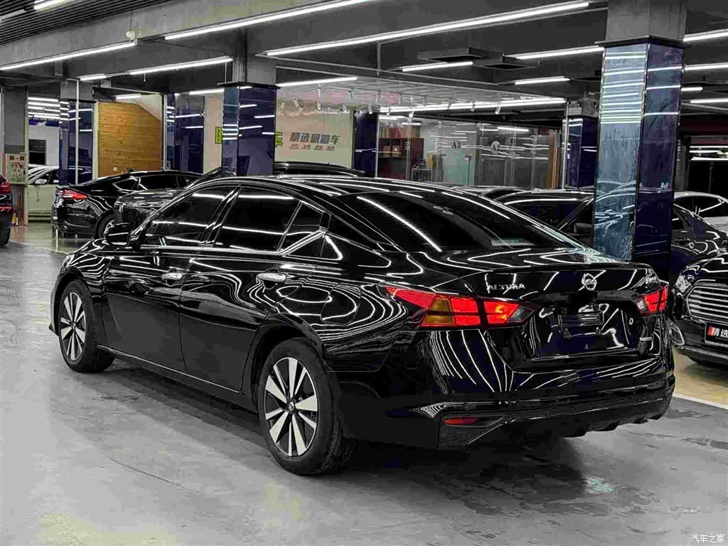 Nissan Teana, 2020 10
