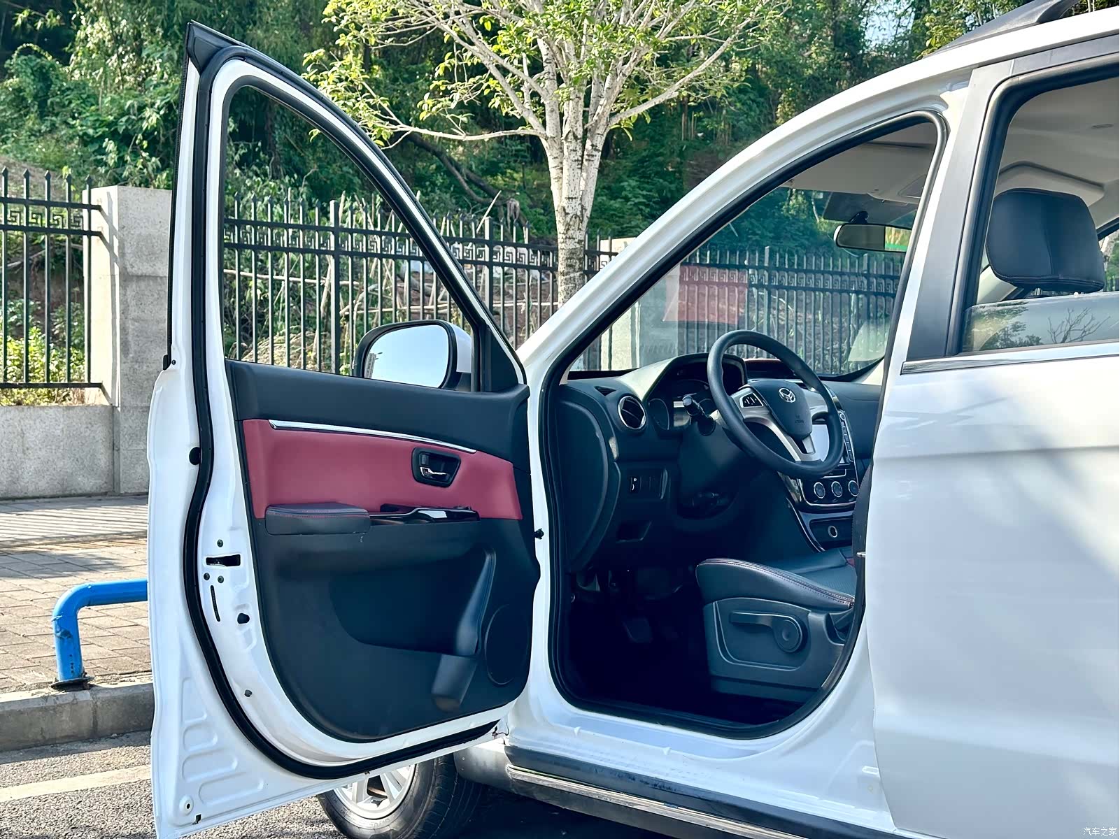 BAIC H2, 2016 15