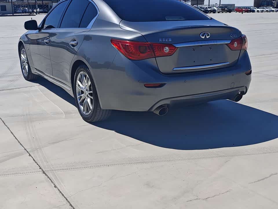 Infiniti Q50L