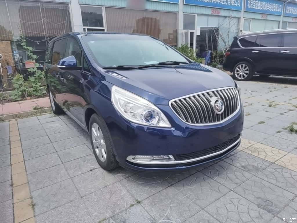 Buick GL8, 2017 4
