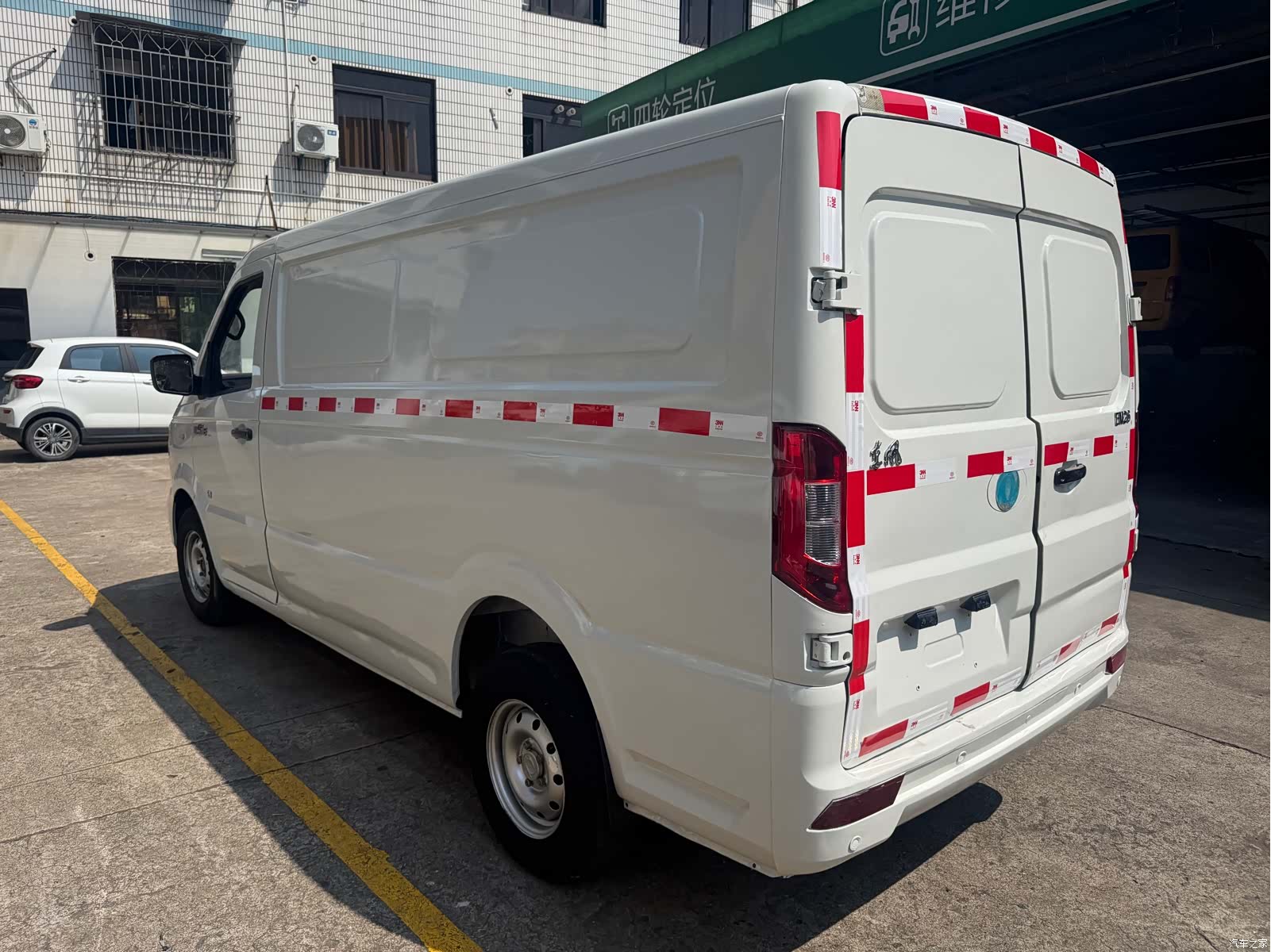 DongFeng EM26, 2023 16