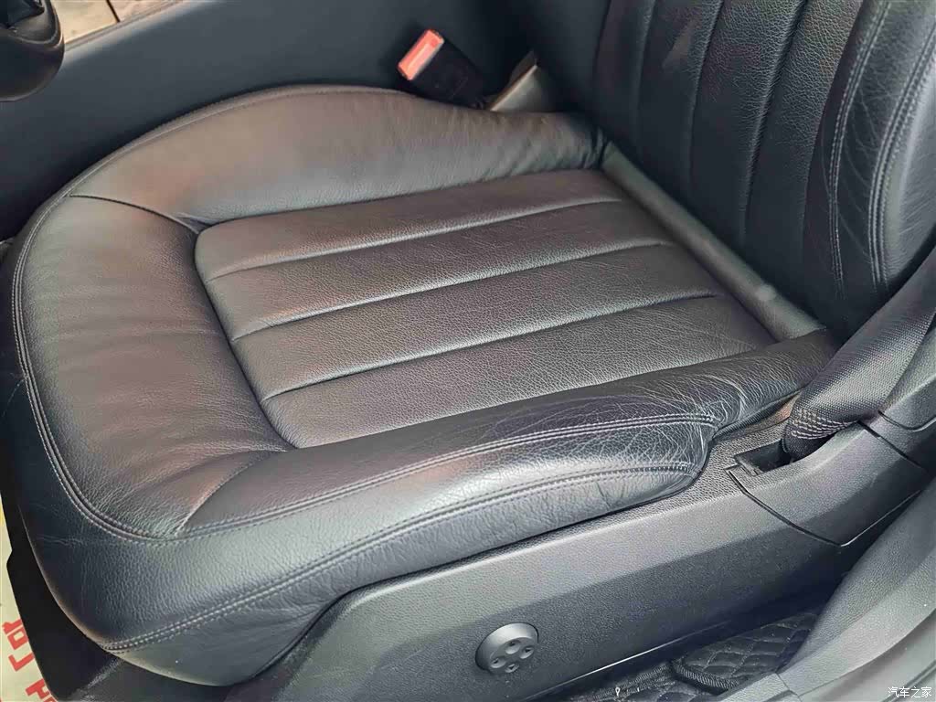 Mercedes-Benz CLS, 2015 33