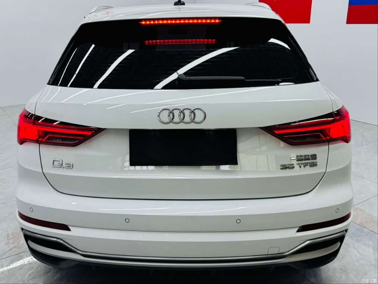 Audi Q3, 2022 13