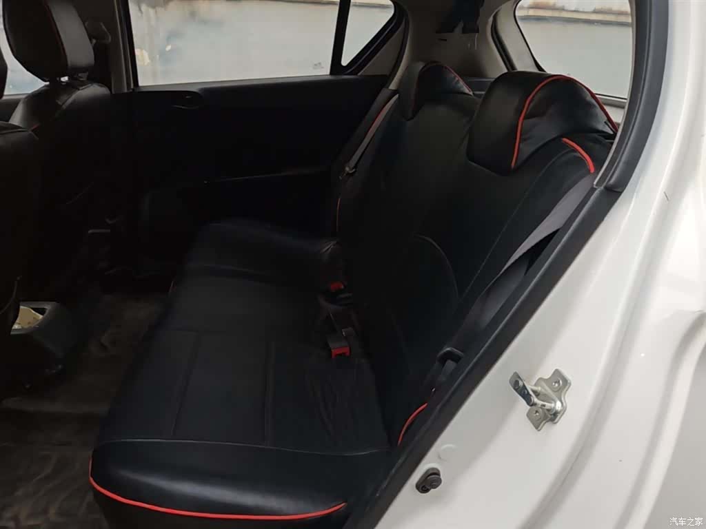 Wuling 310, 2017 17
