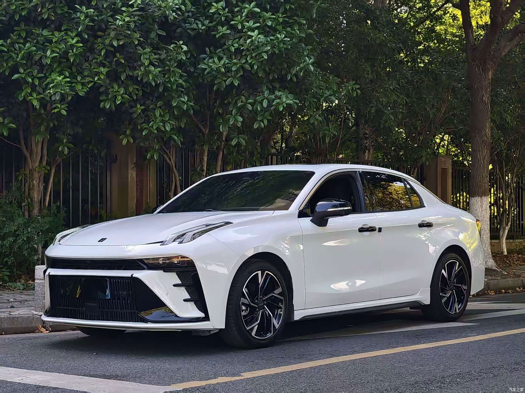 Lynk & Co 02, 2024 1