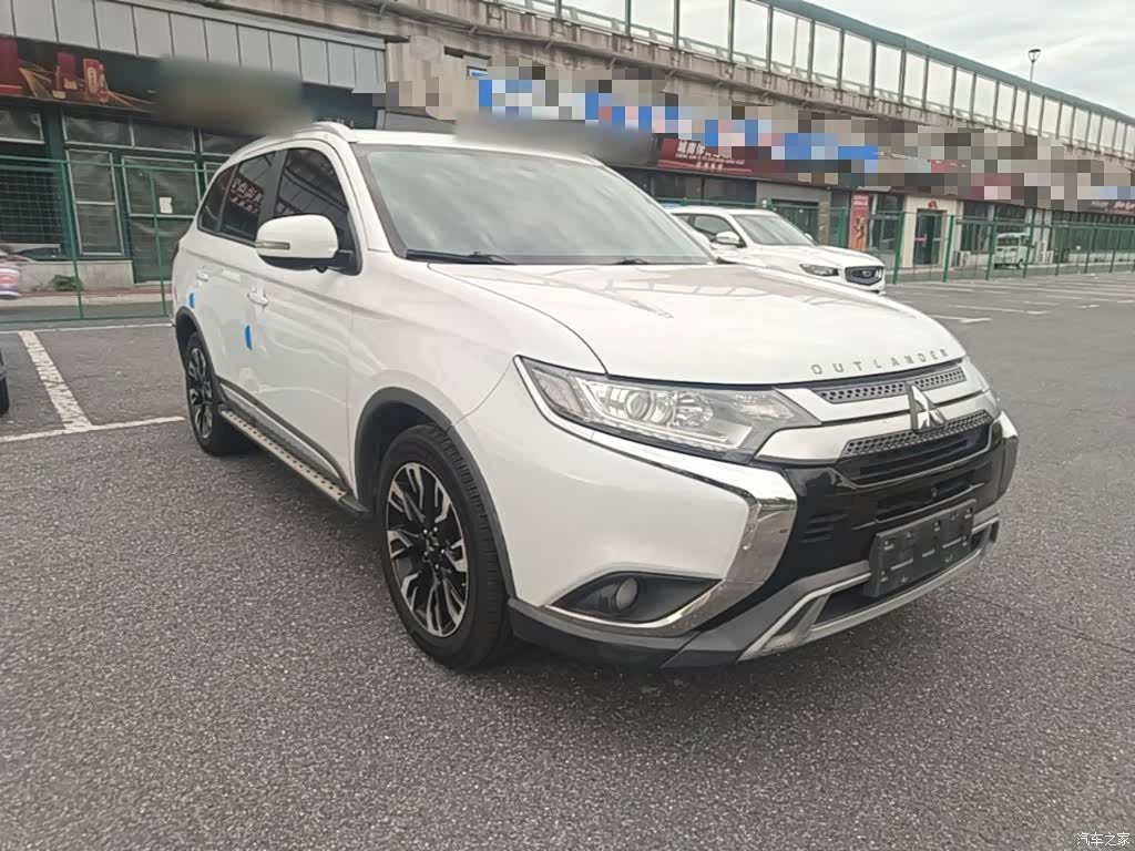 Mitsubishi Outlander, 2019 4