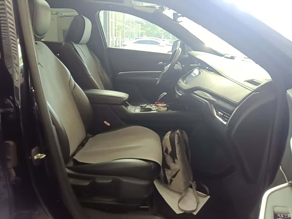 Cadillac XT4, 2020 25