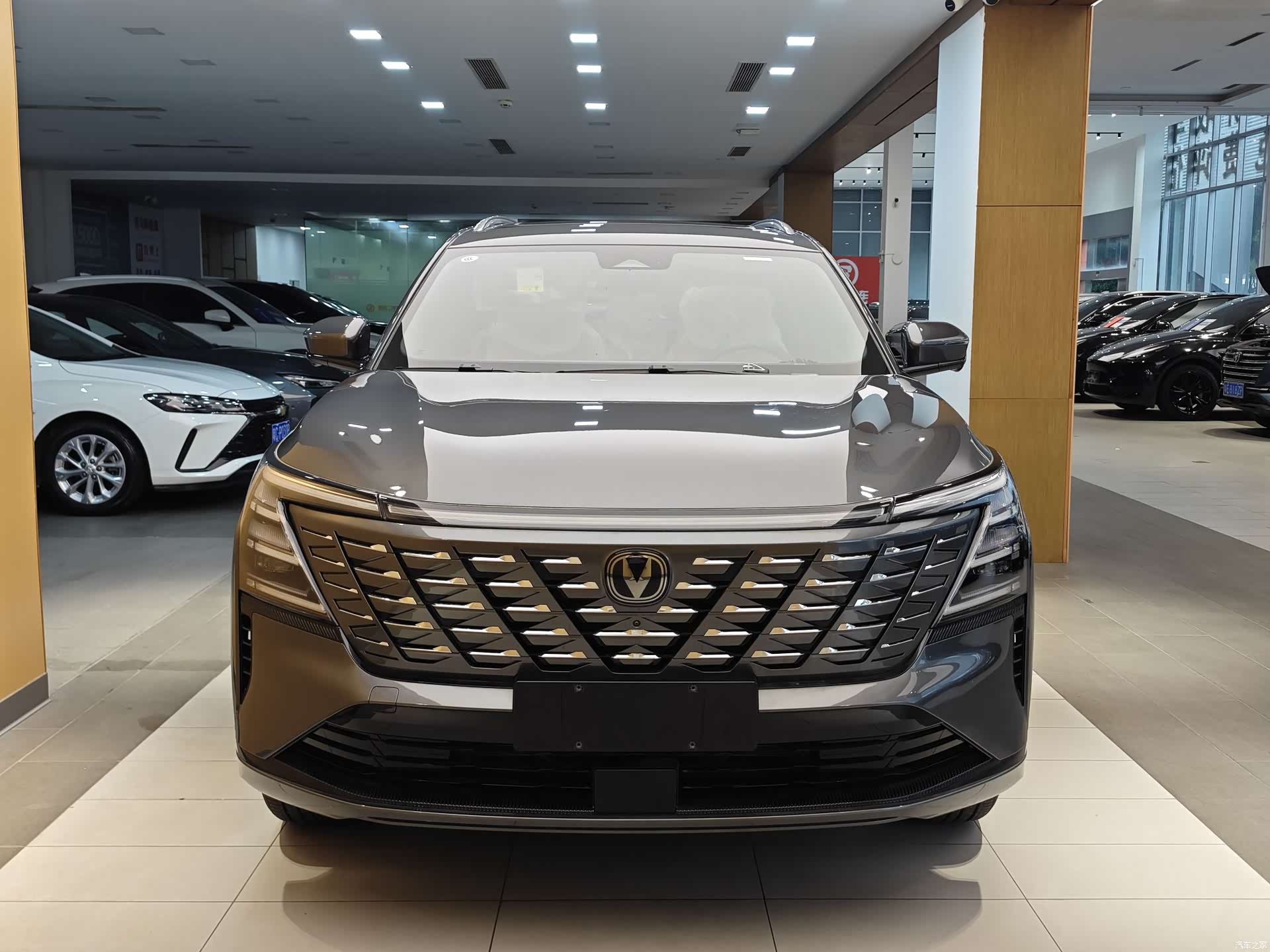 Changan CS75, 2026 4