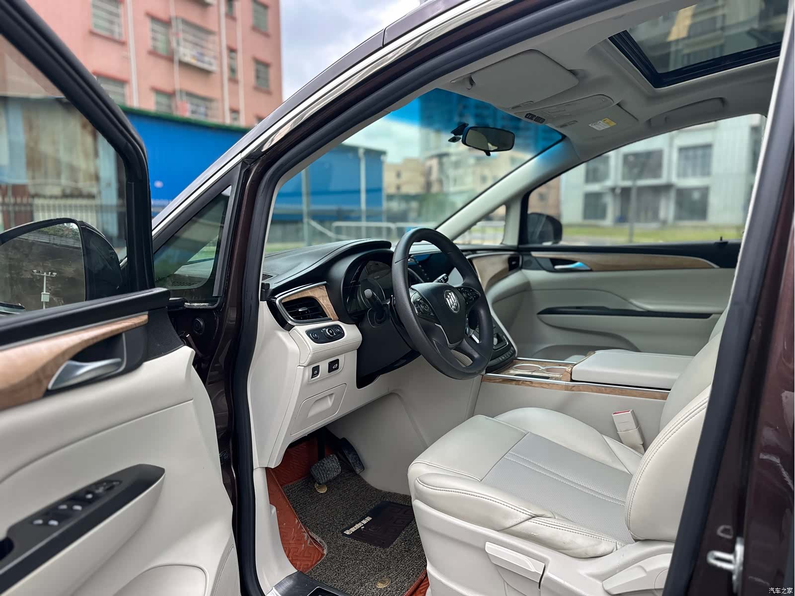 Buick GL8, 2019 4