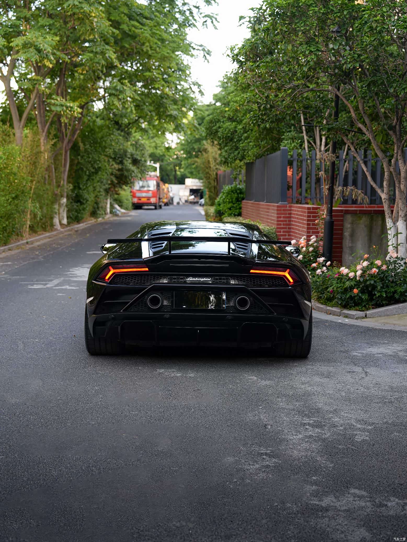 Lamborghini Huracán, 2021 все фото