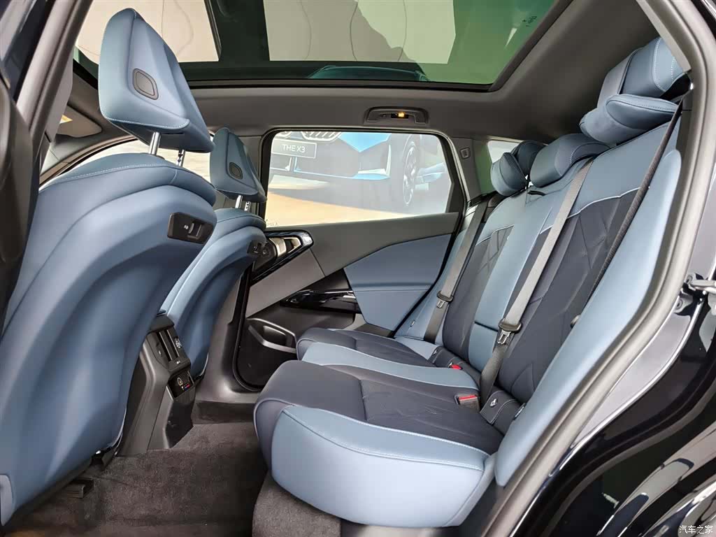 BMW X3, 2025 12