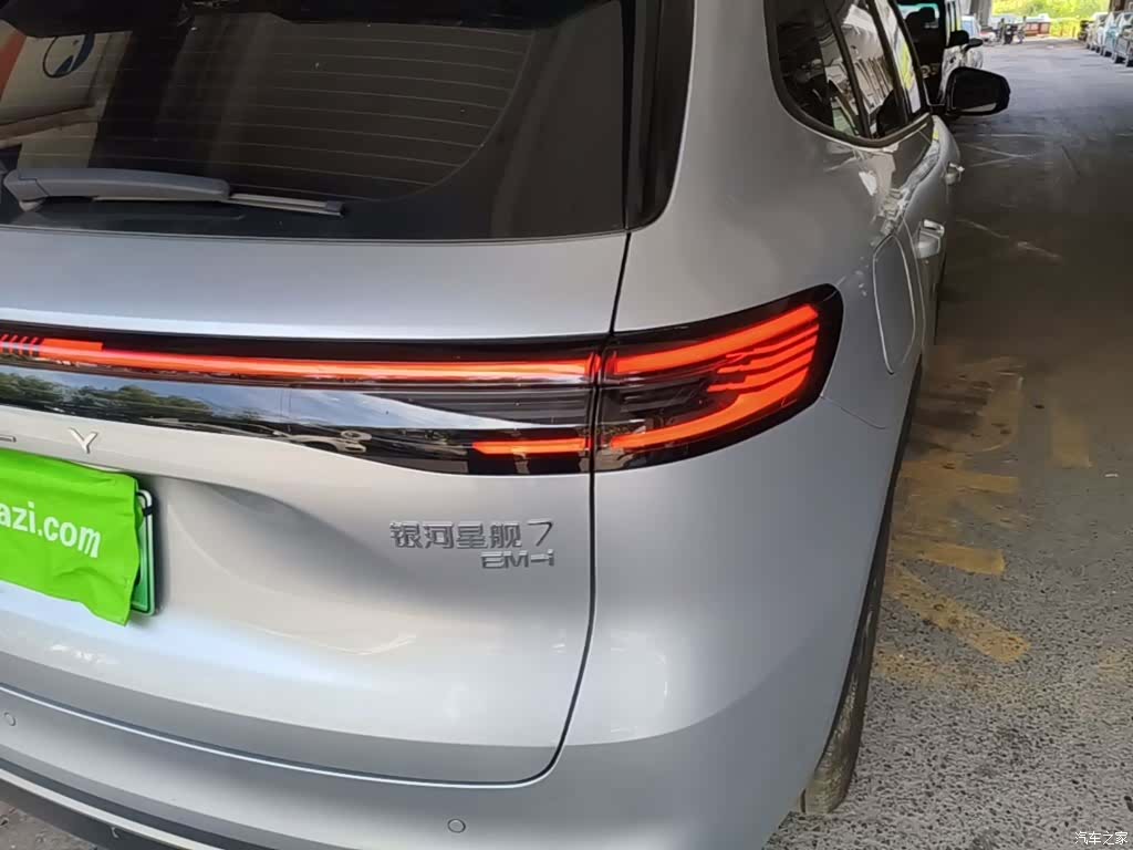 Geely 7, 2025 8