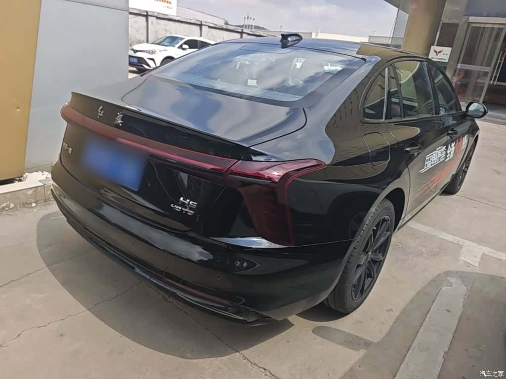 Hongqi H5, 2024 все фото