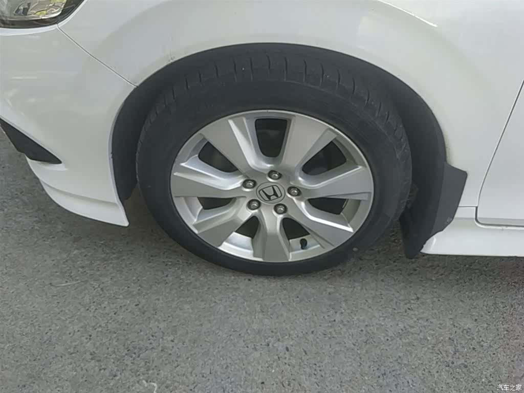 Honda Jade, 2015 23