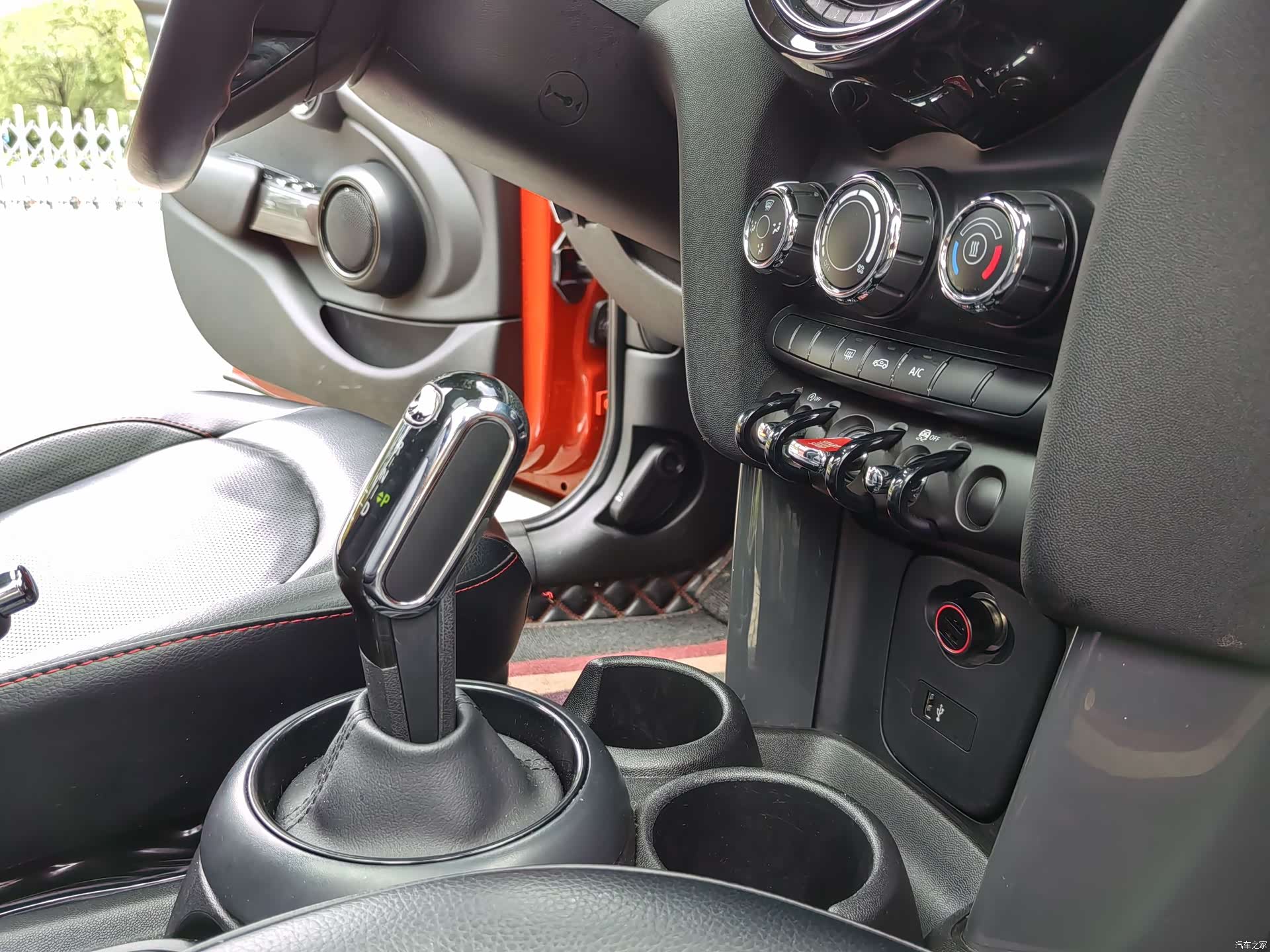 Mini ONE, 2018 17