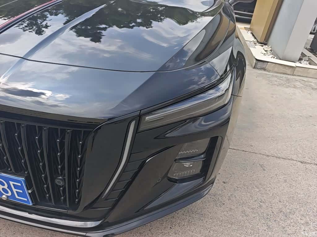 Hongqi H5, 2024 18