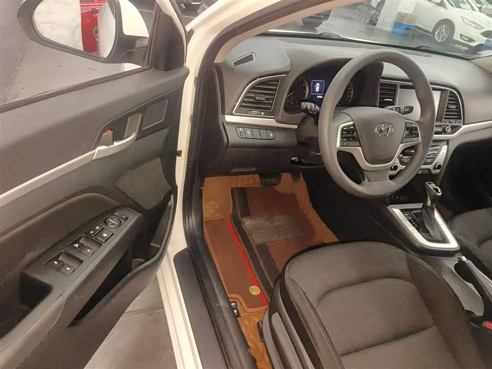 Hyundai Lead