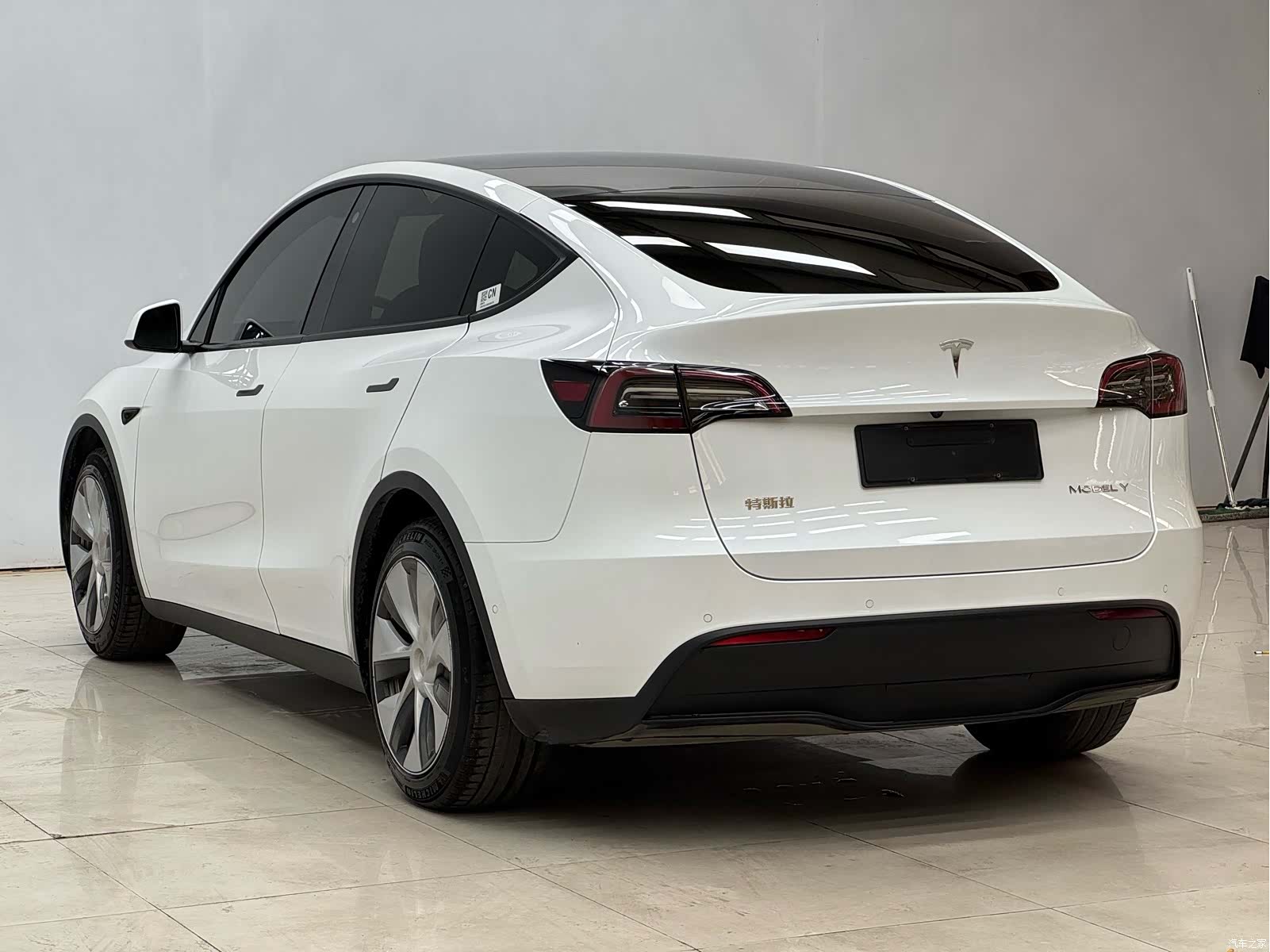 Tesla Model Y, 2021 7