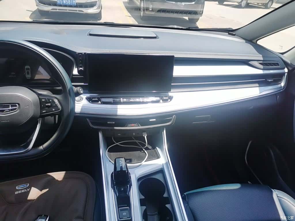 Geely Jiaji, 2022 все фото