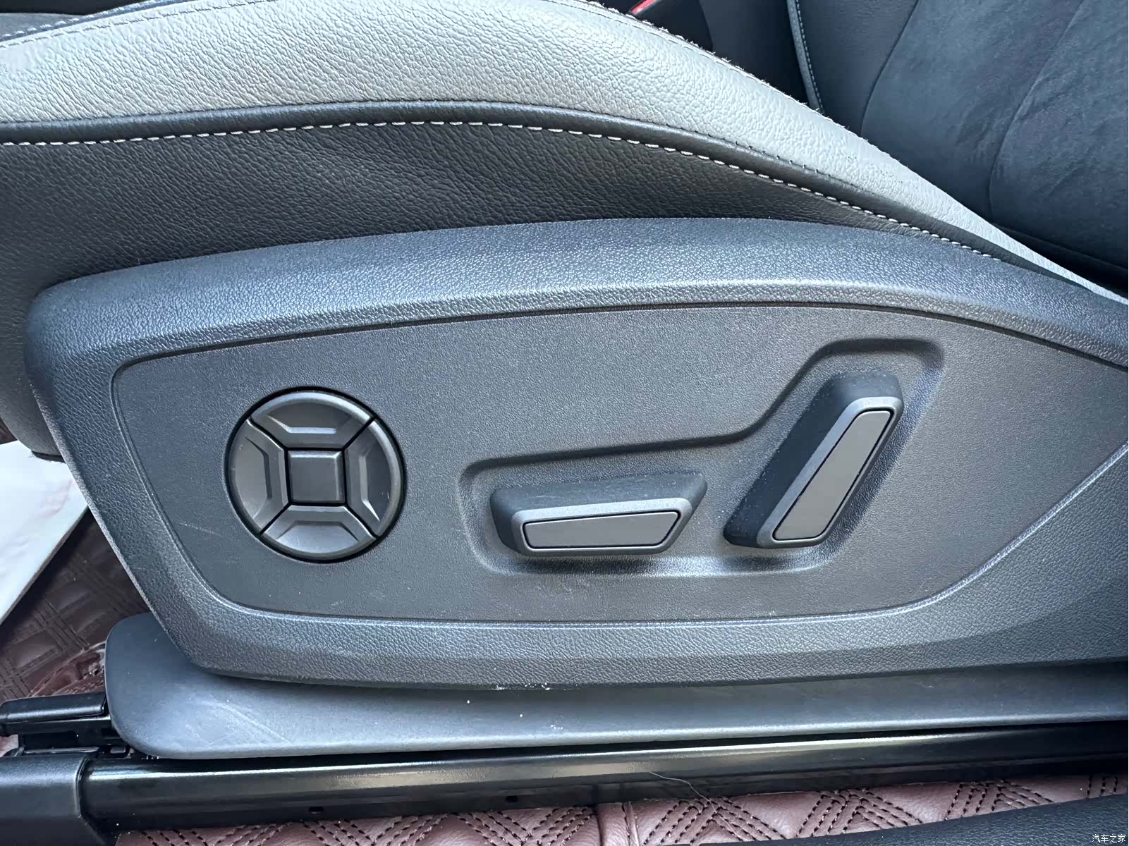 Audi Q3, 2022 12