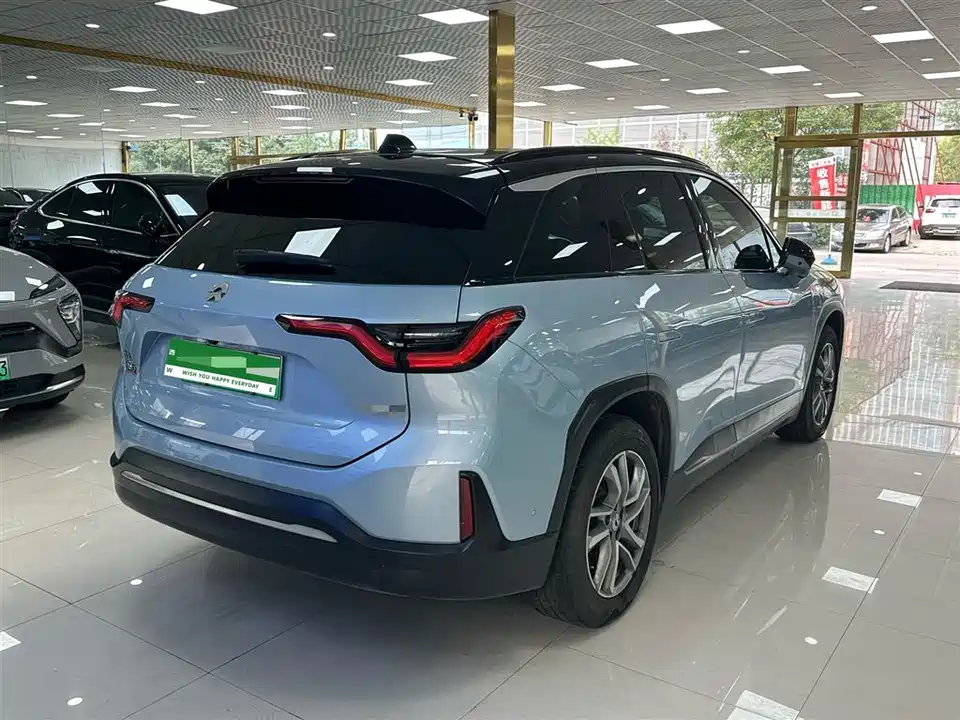 NIO ES6