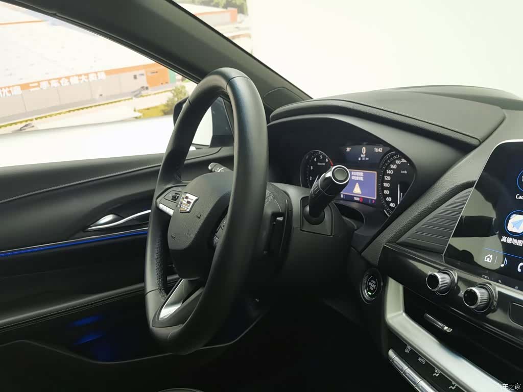 Cadillac CT4, 2021 22