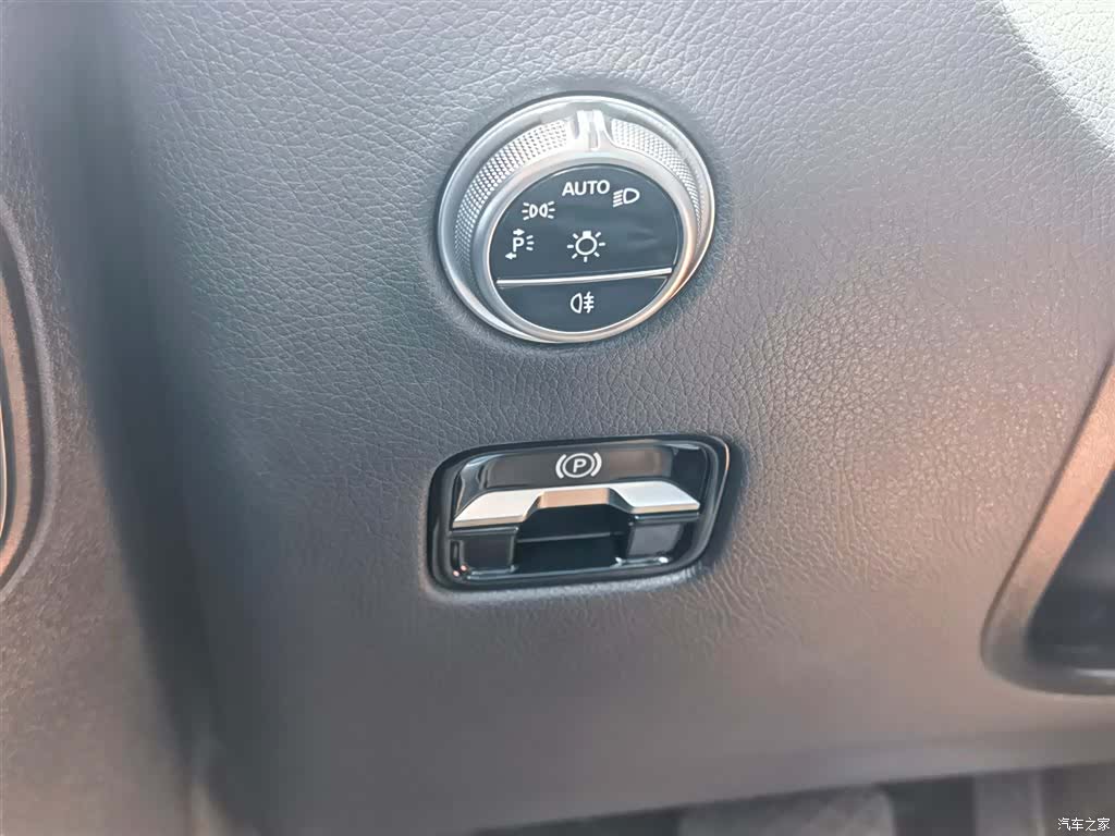 Mercedes-Benz GLC, 2023 32